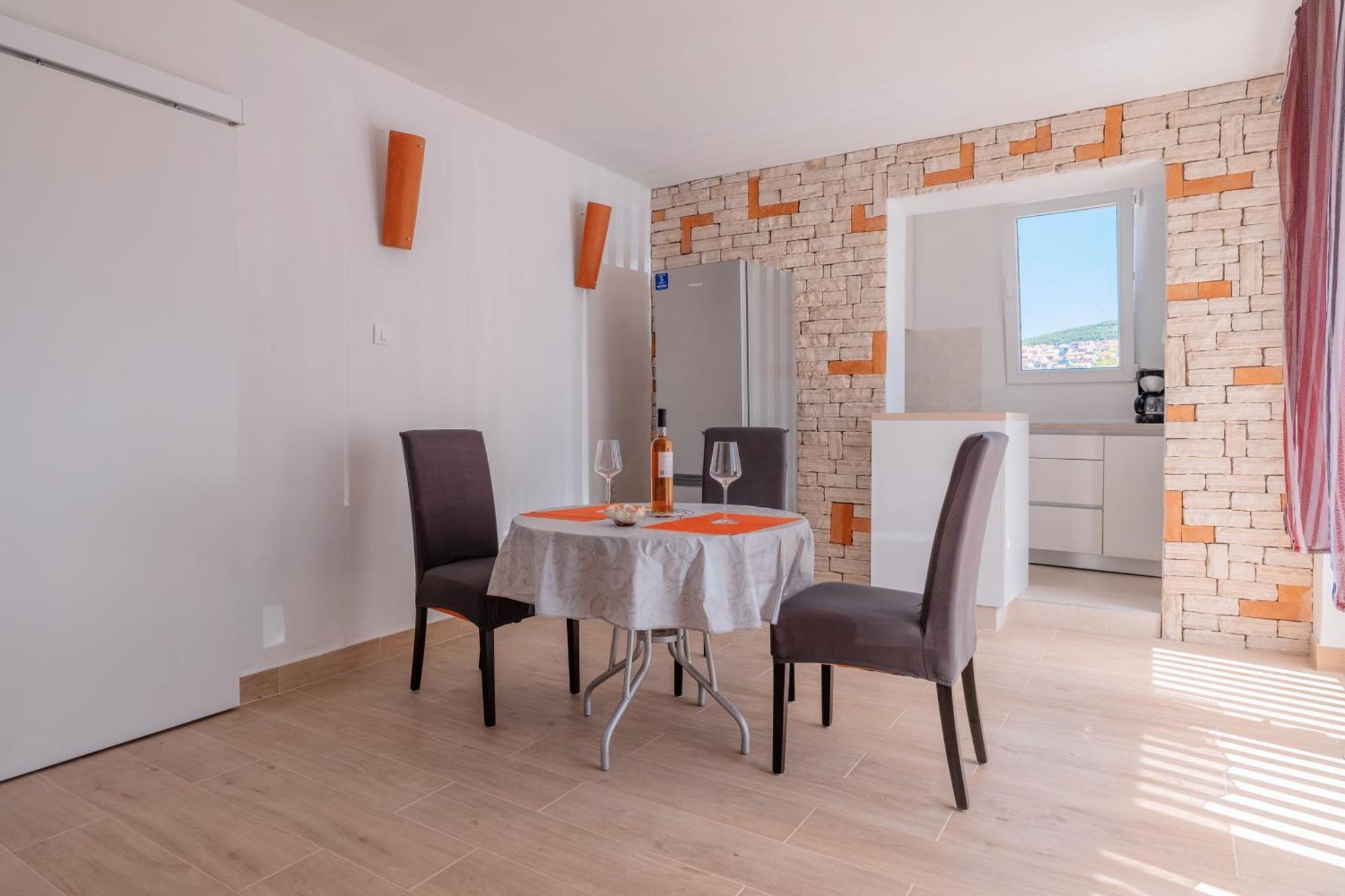 Apartments Ema Sibenik Exterior photo