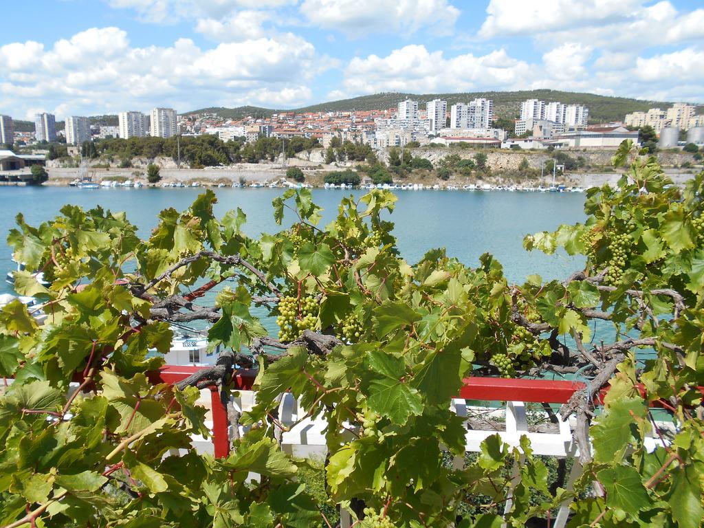 Apartments Ema Sibenik Exterior photo